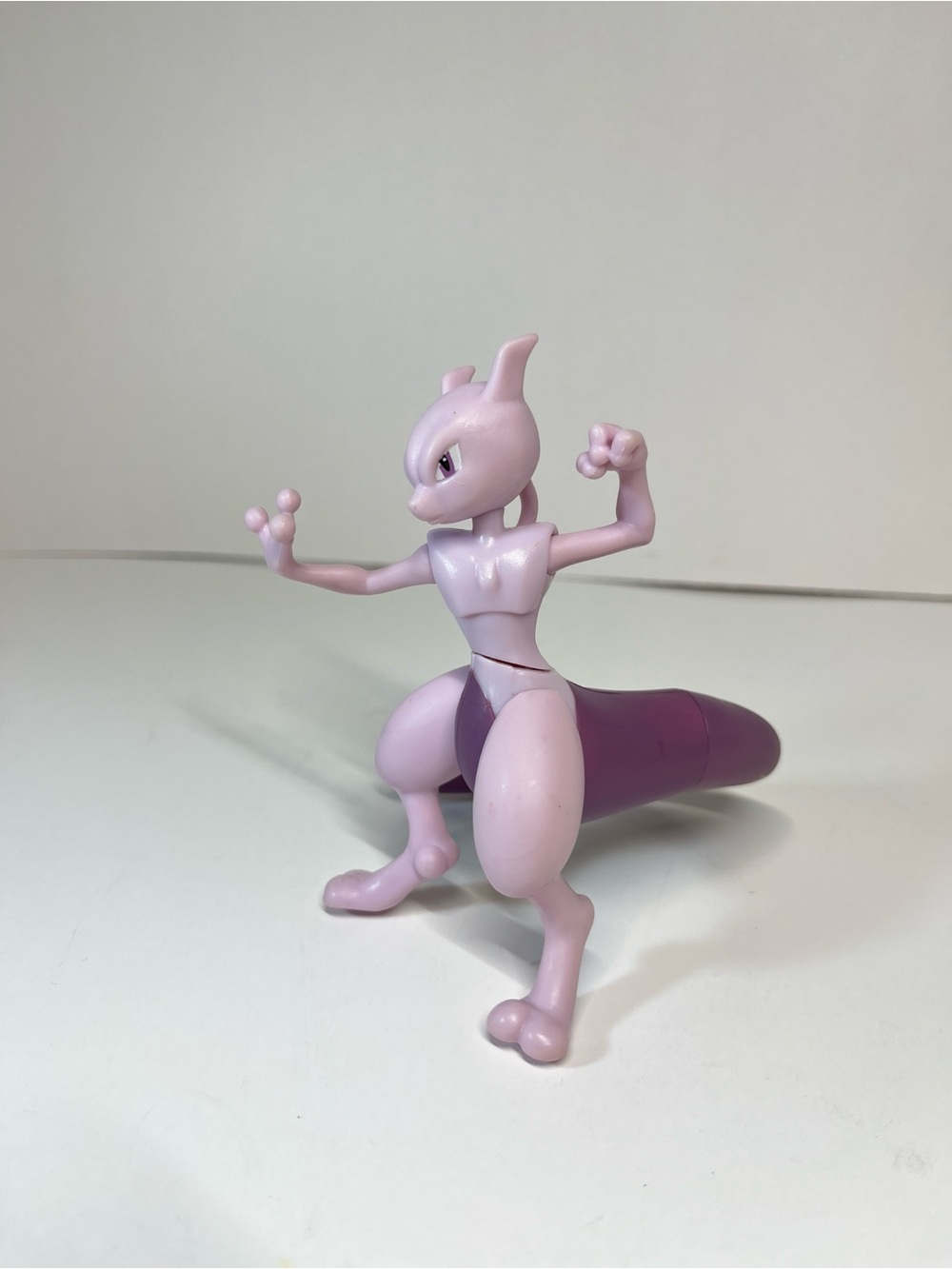 2019 Pokemon Mewto 4.5" Battle Feature Deluxe Action Figure Toy Articulated - Picture 9 of 10